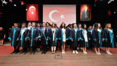 Eskişehir&#8217;de EOSB Meslek Lisesi Öğrencilerini Mezun Etti