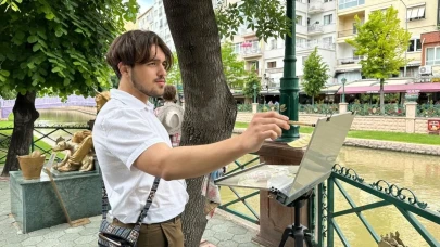 Eskişehir&#8217;in Sokaklarını Resmeden 19 Yaşındaki Genç