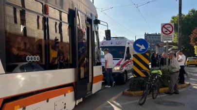 Eskişehir&#8217;de Yine Tramvay Kazası Oldu!