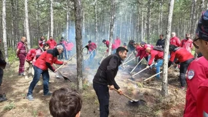 Eskişehir&#8217;de DAK Gönüllüleri&#8217;ne Yangınlara Müdahale Dersi