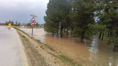 Eskişehir Büyükdere’yi Sel Bastı