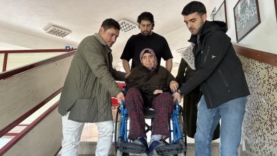 Eskişehir&#8217;de Şehit Eşi Tekerlekli Sandalyesiyle Taşındı