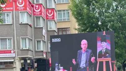 Kılıçdaroğlu&#8217;nun Babala TV Programı Eskişehir&#8217;de Dev Ekranlarda