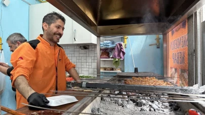 Depremzede Kebapçı Eskişehir&#8217;de Siparişlere Yetişemiyor