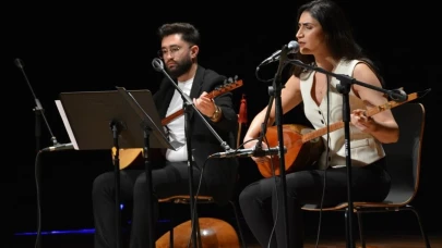 Eskişehir Anadolu Üniversitesi&#8217;nde Aşık Veysel Anıldı