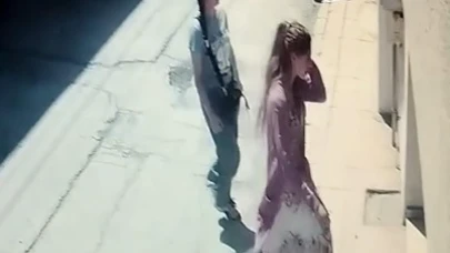 Eskişehir&#8217;deki Kadın Hırsızlar Kameralara Yakalandı