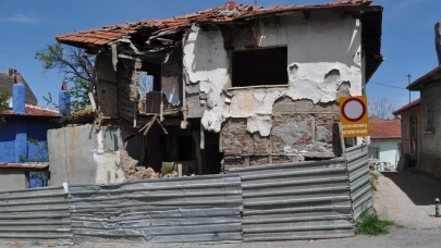 Eskişehir&#8217;deki Odunpazarı Evleri Bölgesi Tehlike Saçıyor