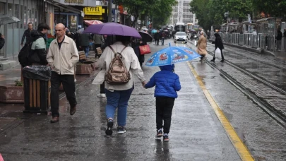 Sağanak Yağmur Eskişehirlileri Hazırlıksız Yakaladı