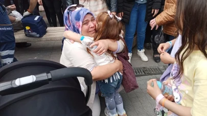 Eskişehir&#8217;de Kalabalıkta Kaybolan Çocukları Polis Buldu