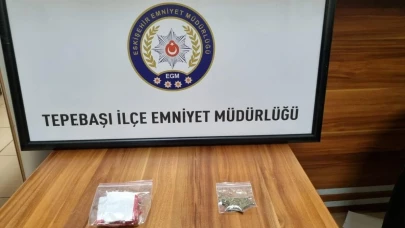 Eskişehir&#8217;de Polis Ekipleri Aranan Kişileri Yakaladı