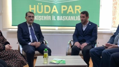 Bakan Dönmez Cumhur İttifaklarını Eskişehir&#8217;de Ziyaret Etti