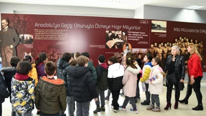 Öğrenciler Gezerek Eskişehir’in Kurtuluşunu Öğreniyor