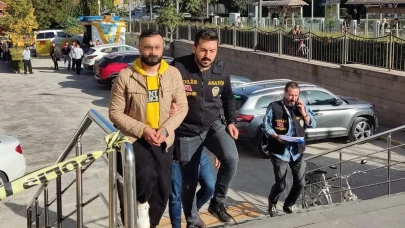 Eskişehir&#8217;de 2 Akrabasının Evini Kundakladı