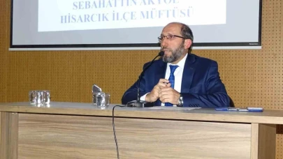 Müftü Akyol: &#8220;Mutlu bir hayat için millet olarak kadınlarımıza ve kızlarımıza önem vermeliyiz&#8221;