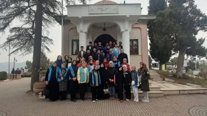 Bozüyüklü gençler Bilecik’in tarihi mekanlarını gezdi