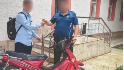 Geçen yıl çalınan motosiklet polis tarafından sahibine teslim edildi