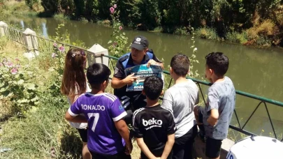 Polis ’Kanala değil havuza’ mesajıyla vatandaşı boğulma riskine karşı bilgilendirdi