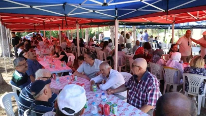 Yıllar önce yetiştirme yurdundan çıkanlar 15’inci Pilav Günü ile bir araya geldi