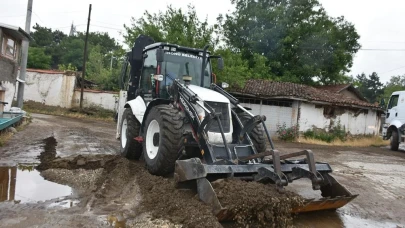 İnönü'nde Yağmur Sonrası Yollar Temizlendi