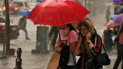 Bugün Akşam Saatleri İçin Şiddetli Yağış Uyarısı Yapıldı