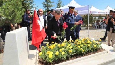Şehit Fatih Dalgıç kabri başında dualarla anıldı