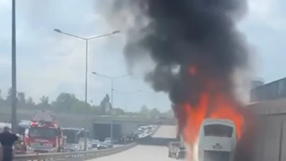 Eskişehir'de İşçi Servisinde Çıkan Yangın Yürekleri Ağza Getirdi