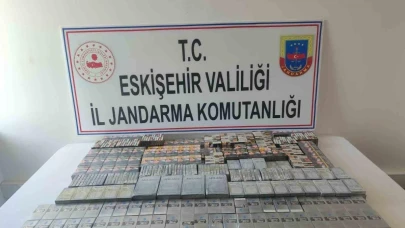 Eskişehir'de Satmak İçin Kaçak Sigara Getiren Şahıs Yakalandı