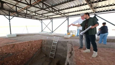 Başkan Kurt Küllüoba Kazı Çalışmaları'nı Ziyaret Etti