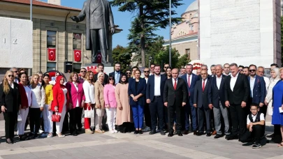 Albayrak: Bu Zafer Milletimizin Bağımsızlık Sembolüdür