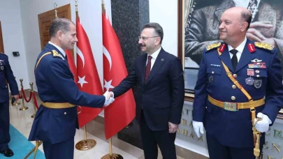 Vali Aksoy’a Zafer Bayramı Ziyareti