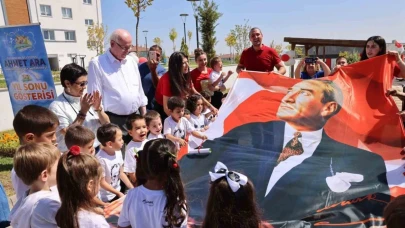 Ahmet Ara Engelsiz Gündüz Bakımevi ve Kreşi İl Mezunlarını Verdi