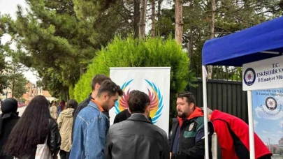 Polis, Anadolu Üniversitesi’nde 10 bin 200 öğrenciyi bilgilendirdi