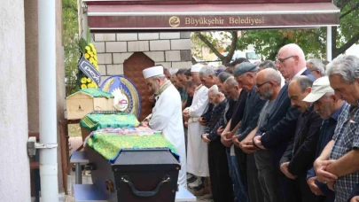 Trafik Kazasında Vefat Eden Belyurt Ailesi Son Yolculuğuna Uğurlandı