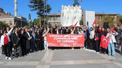 CHP Eskişehir İl Başkanı Talat Yalaz: “Cumhuriyet, Kimsesizlerin Kimsesidir ve İlelebet Payidar Kalacaktır”