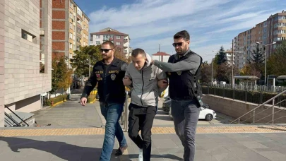 Eskişehir’de aynı gecede 2 ayrı silahlı saldırı yapan şahıs adliyeye sevk edildi