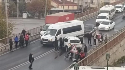 Köprüdeki Kaza Trafiğin Tıkanmasına Yol Açtı