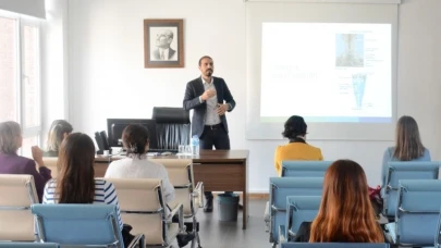 DİLKOM’da ’Akademisyenlere Yönelik Ses Sağlığı Çalıştayı’ Gerçekleştirildi