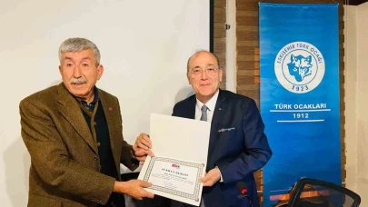 Eskişehir Türk Ocağı ‘Yurt Dışında Eğitim: İmkânlar - Fırsatlar’ Konferansı Düzenledi