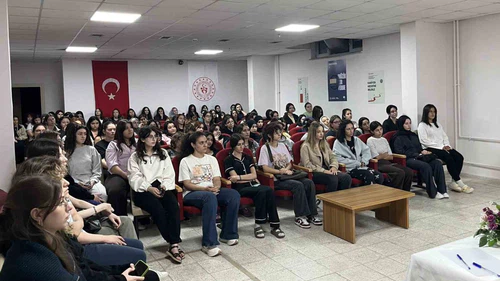 Eskişehir’de yeni yurt öğrencilerine bilgilendirme toplantısı