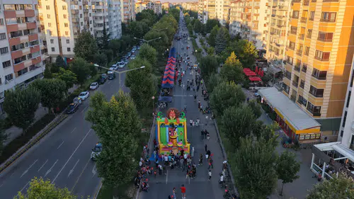 Atatürk Bulvarı O Tarihte Araç Trafiğine Kapanacak