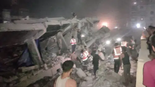 Gazze’de 6 Katlı Bina Çöktü: En Az 8 Ölü