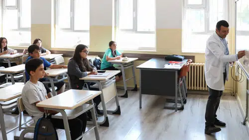 Velilerin okul görüşmeleri randevu sistemi üzerinden yapılacak