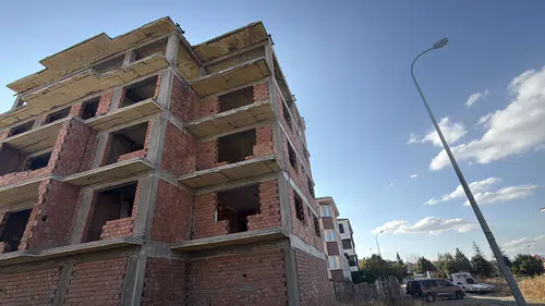 Eskişehir’de 4’üncü Kattan Düşen Şahıs Ağır Yaralandı