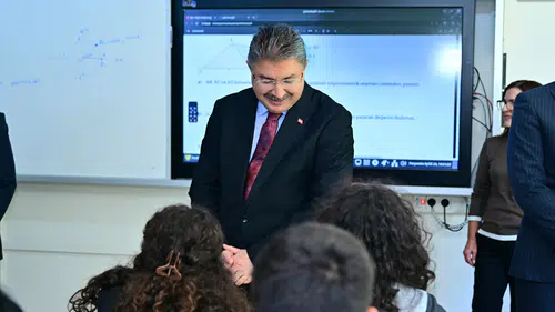 Vali Yılmaz, Lise Öğrencileriyle Bir Araya Geldi