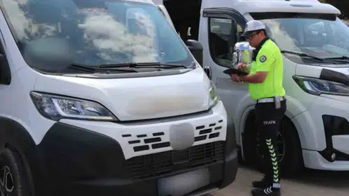 Okul Çevrelerinde Denetim: 3 Bin 296 Kişi Sorgulandı