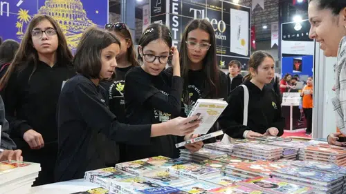 Denizli TÜYAP Kitap Fuarı 200 bin ziyaretçi eşiğinde final maratonuna hazırlanıyor