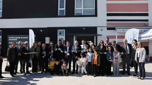 Nilüfer'de teknoloji üssü: Dijital Deneyim Merkezi kapılarını açtı