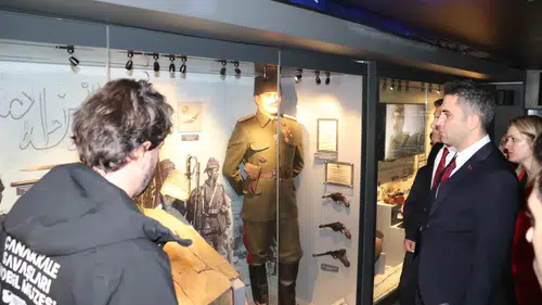 Çanakkale ruhu Selendi meydanına taşındı: Tarihi yolculuk başladı