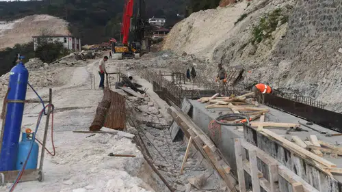 Karadeniz ve İç Anadolu hattında kritik ulaşım: Ünye-Akkuş-Niksar yolu yıl sonunda açılıyor