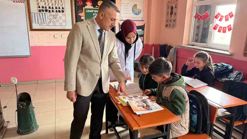 Patnoslu gazetecilerden öğrencilere yeni eğitim yılı desteği